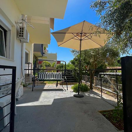 Kalamitsa Apartment By The Beach Kavala Exterior photo
